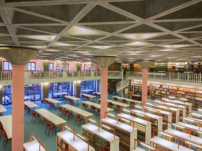 004-Dioezesanbibliothek-Koeln-Lesesaal.jpg_1753476179